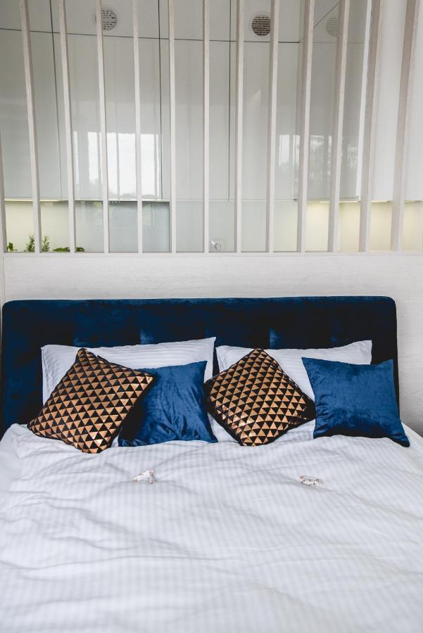 Hypnotize Apartment Glamour โคนิน ภายนอก รูปภาพ